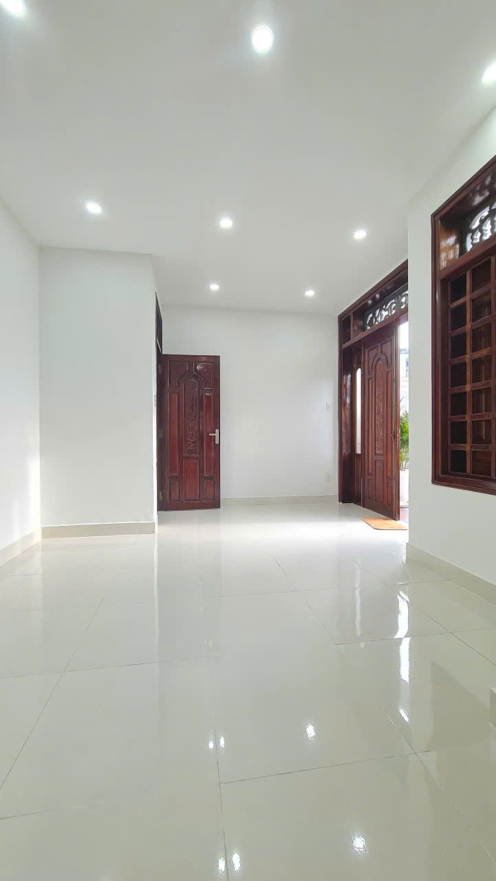 🌈Bán Nhà đẹp 3 tầng mặt tiền số 05 đường Đồng Nai  - Tp Nha Trang