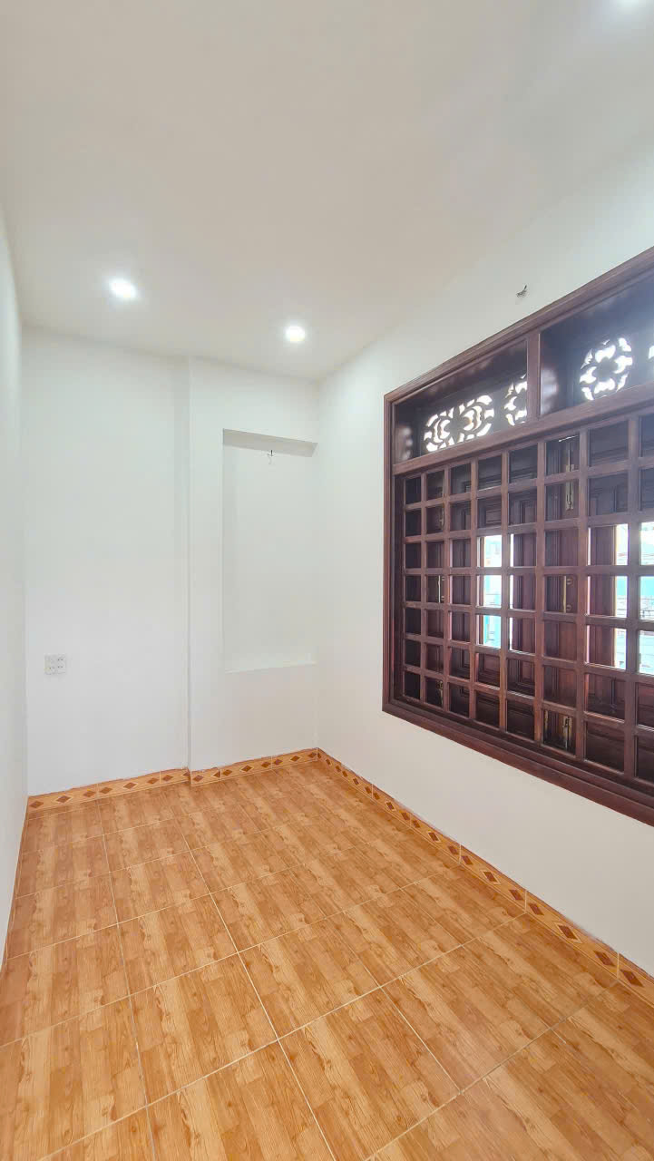 🌈Bán Nhà đẹp 3 tầng mặt tiền số 05 đường Đồng Nai  - Tp Nha Trang
