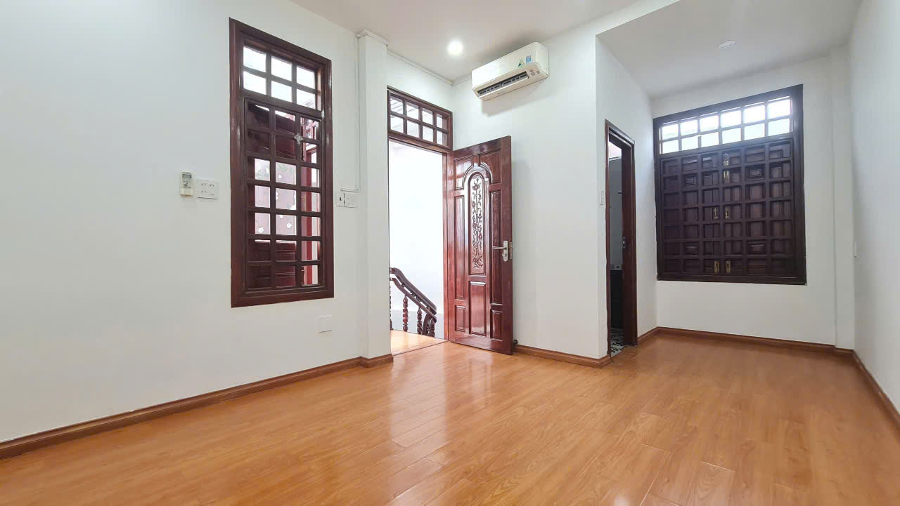 🌈Bán Nhà đẹp 3 tầng mặt tiền số 05 đường Đồng Nai  - Tp Nha Trang