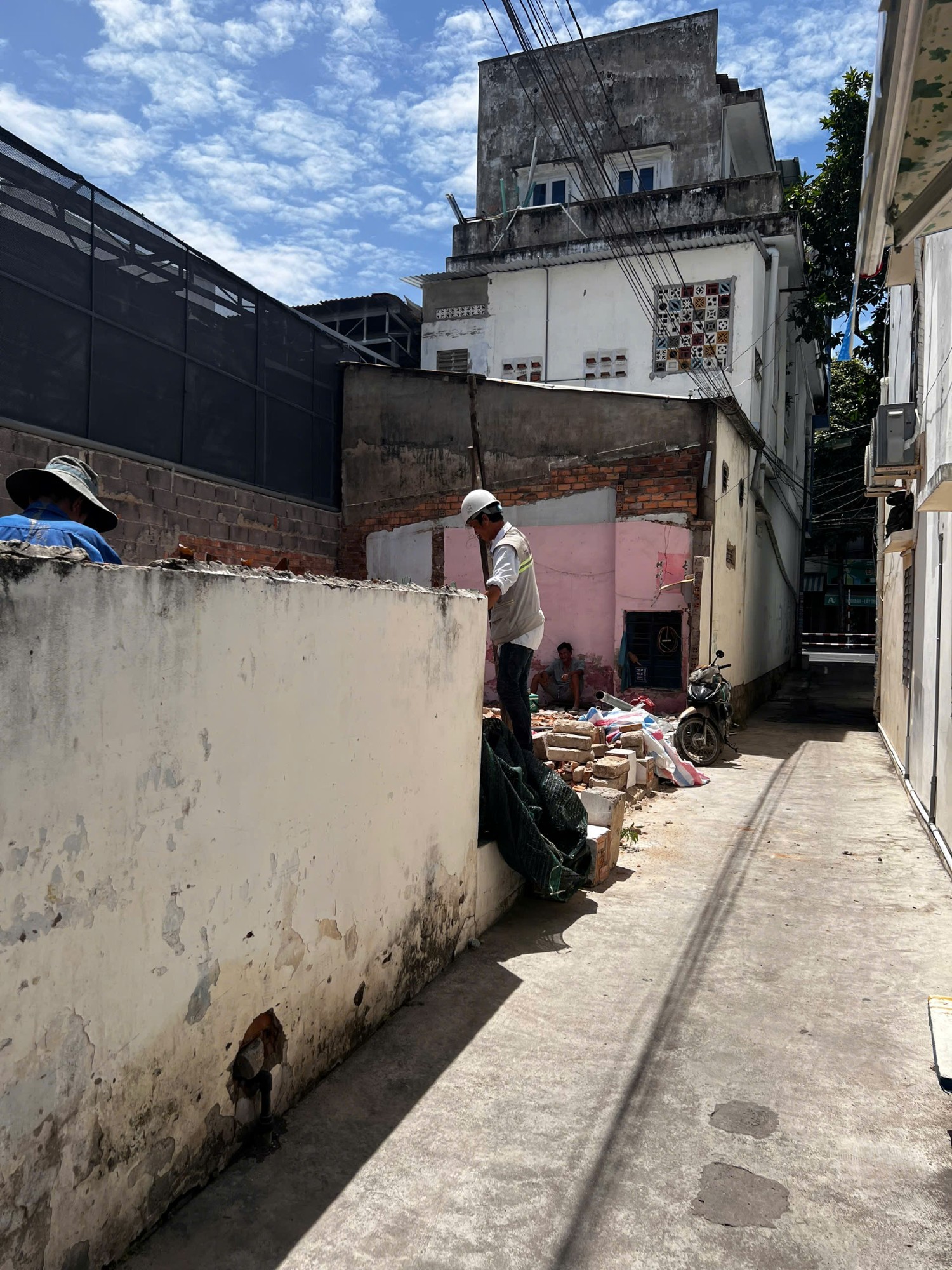 CẦN BÁN NHANH LÔ GÓC 2 MẶT TIỀN