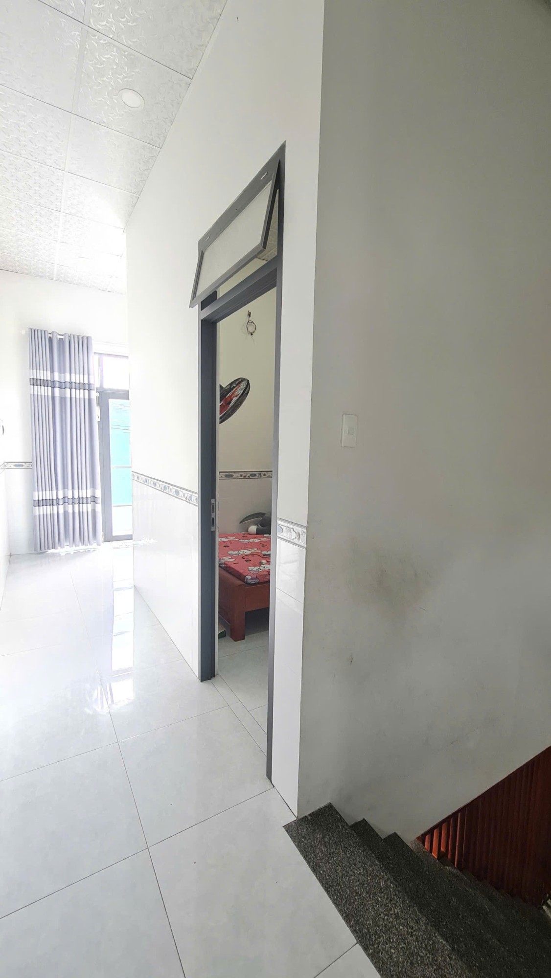BÁN NHÀ 2 TẦNG MẶT TIỀN VIEW BIỂN TRẦN PHÚ