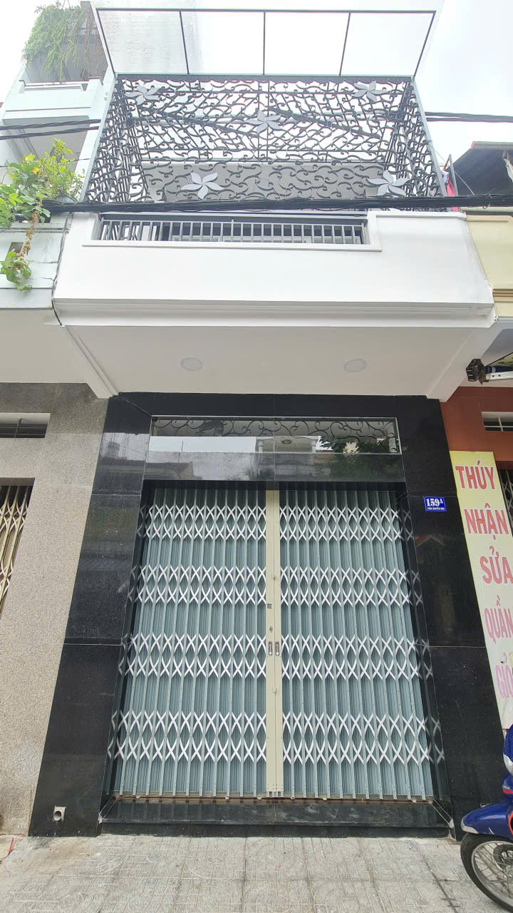 BÁN NHÀ ĐẸP 2 TẦNG MẶT TIỀN TRẦN NGUYÊN HÃN